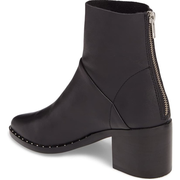 Leather ankle bootie, block heel, back zipper - Picture 2 of 4